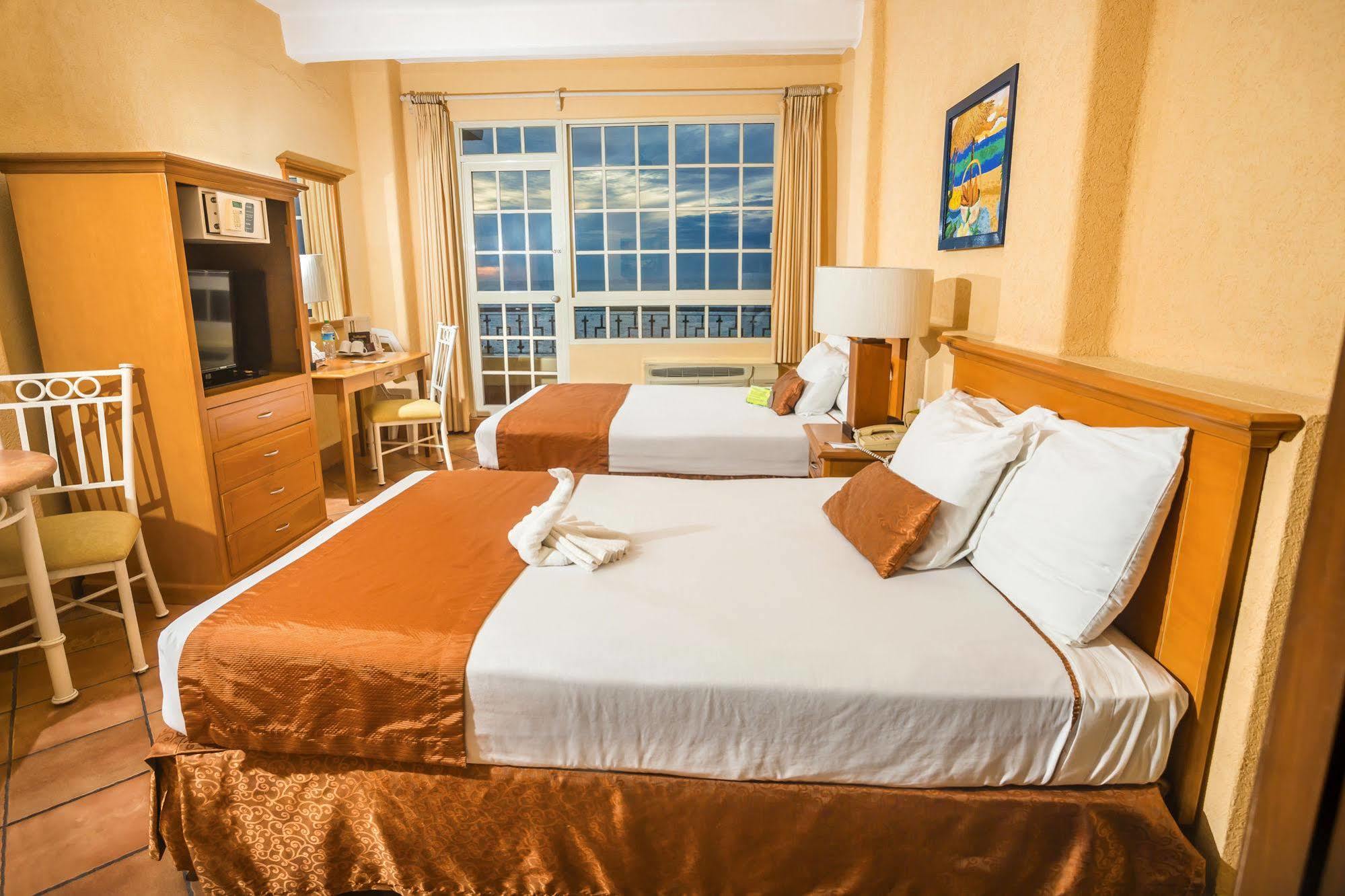 เบสต์ เวสเทิร์น โปซาดา ฟรีแมน Hotel มาซาตลัน ภายนอก รูปภาพ